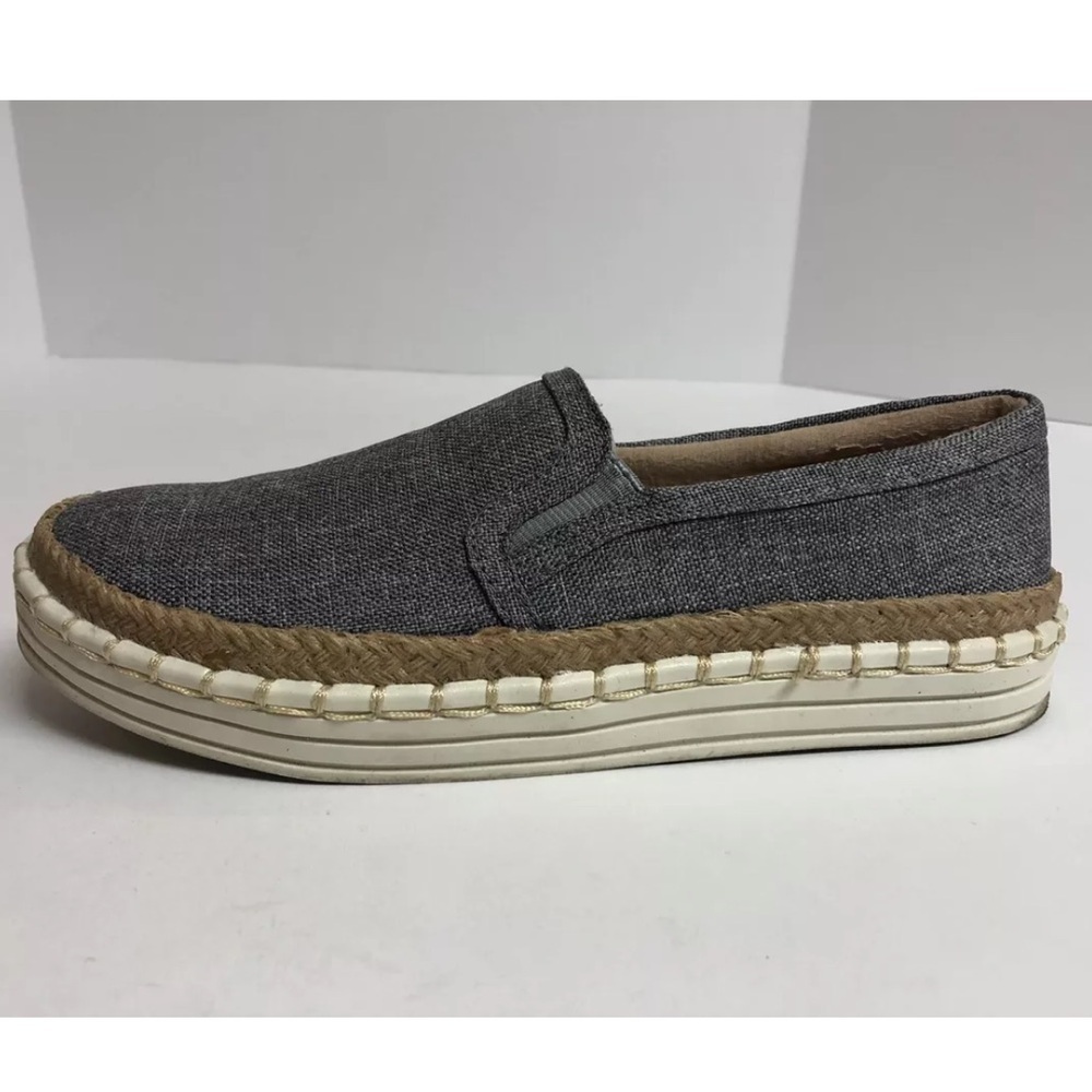 Soda Women’s Denim Slip-On Shoes, Size 7 M.